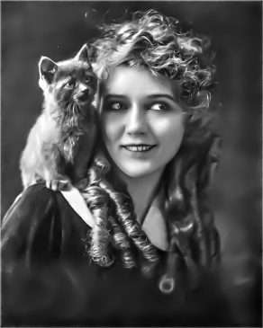 America’s Sweetheart, Hollywood’s Mogul: The Unseen Business Power of Mary Pickford
